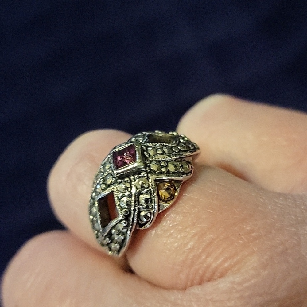 Vintage Avon Silver Ring With Gem Stones